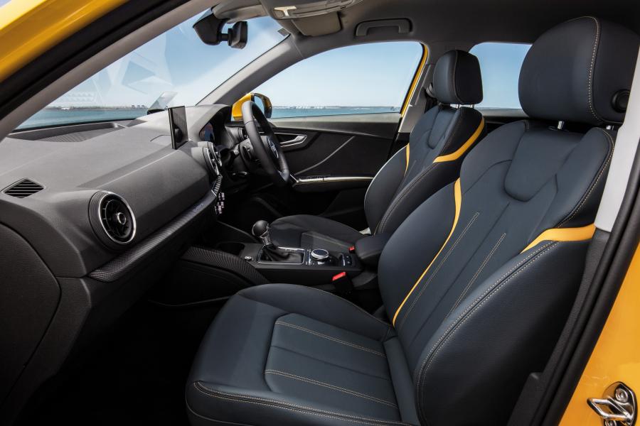 Интерьер Audi Q2 TDI Quattro Sport 2017 года  (AU) (фото 4 из 23)